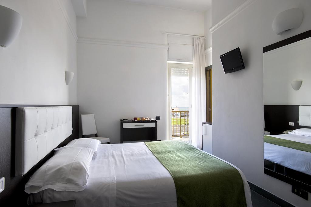 Dipendenza Hotel Bellavista Ostie Chambre photo